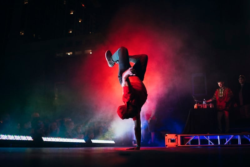 The Complete Dancer’s Guide to Stretching and Warm-Up